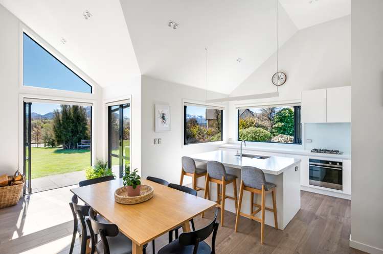 10 Matheson Crescent Albert Town_7