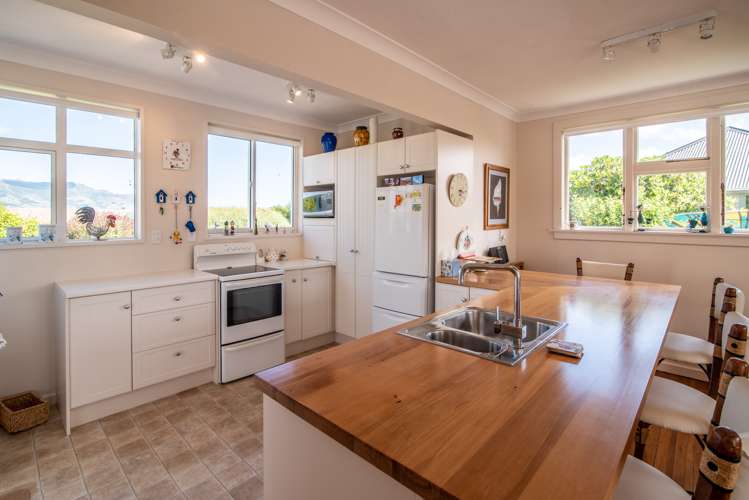 30 Okains Bay Road Robinsons Bay_9