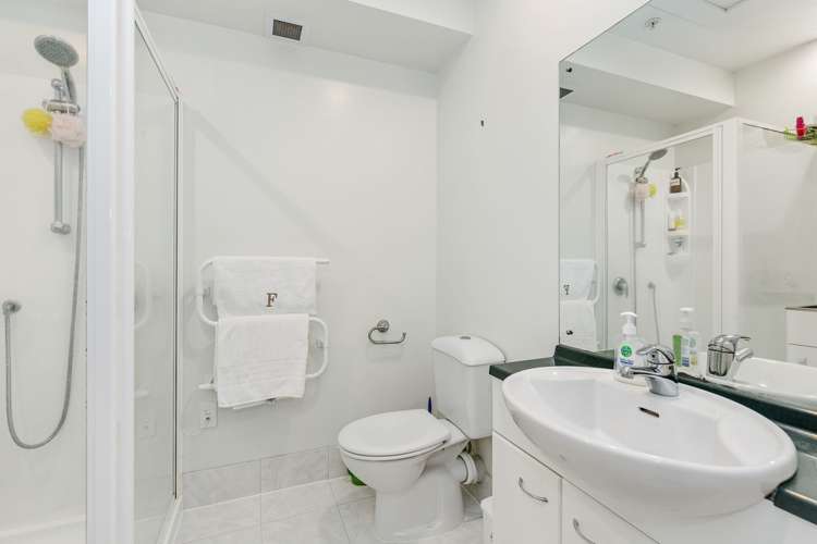 26/3b Harrison Road Mount Wellington_5