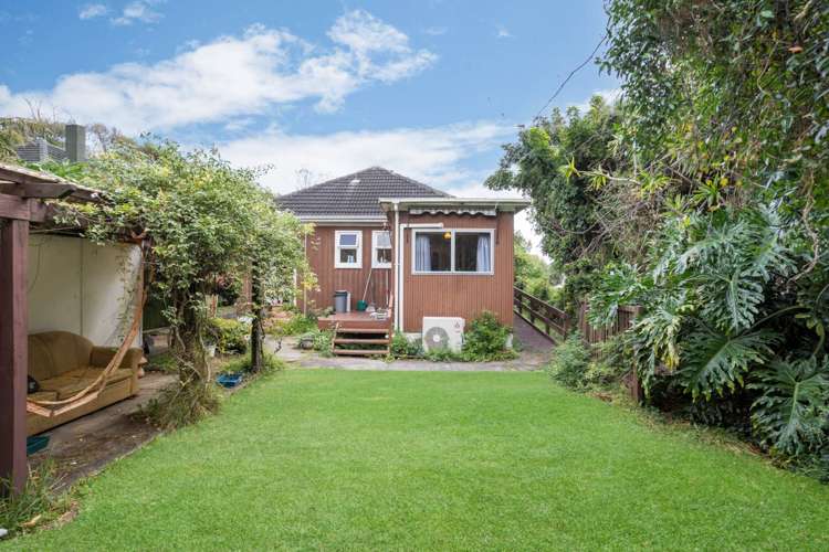 19 Renton Road Mount Albert_13