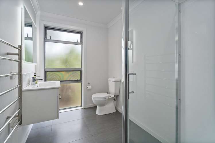 158 Silverstream Falls ROW Whitianga_35