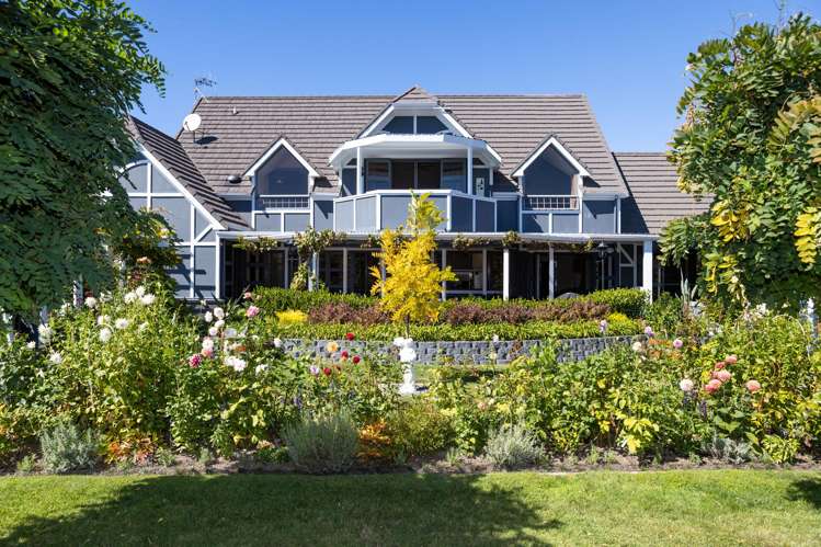 38 Kensington Drive Taradale_7