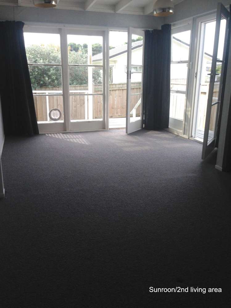 11 Amberley Avenue Te Atatu South_6