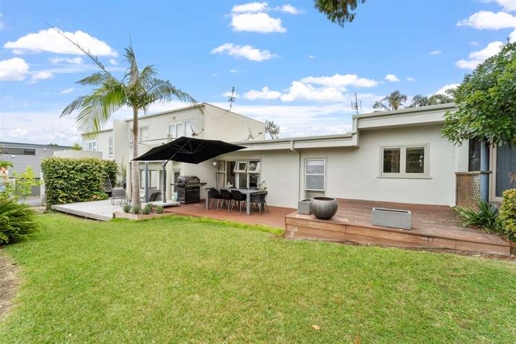 2/18 Parr Terrace Castor Bay_9