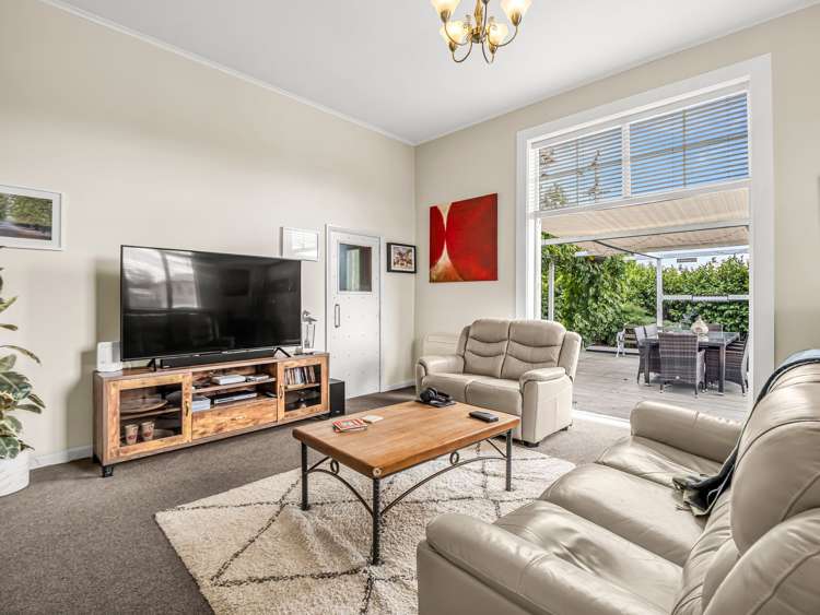 2 High Street Hawarden_16