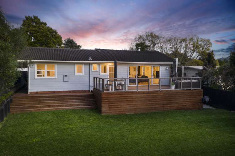 3 Easter Parade Glen Eden_0