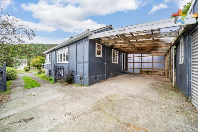 77 Wilkie Crescent Naenae_12