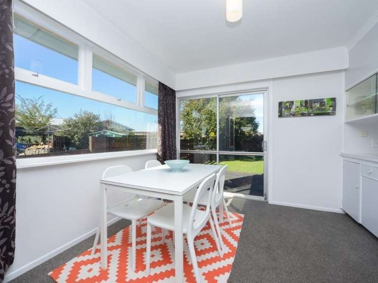 6 Joanna Place Deanwell_3