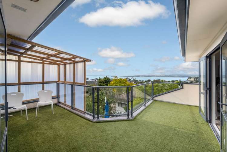 8 and 10 Beach Road_5