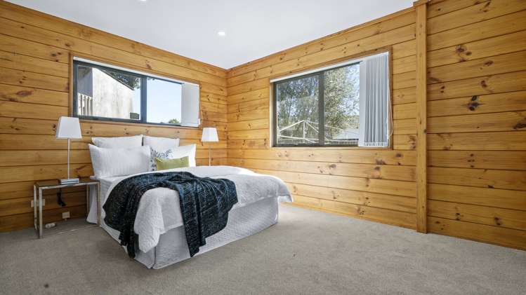 2/4 Sutton Crescent Papakura_7