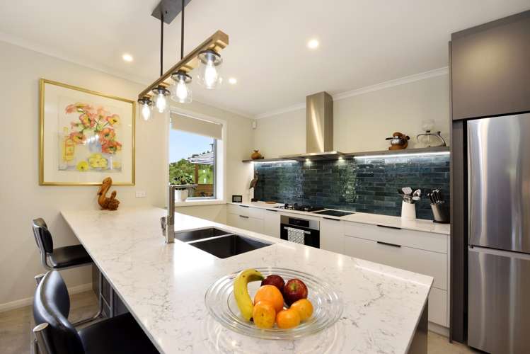 71 Sunningdale Drive Stoke_11