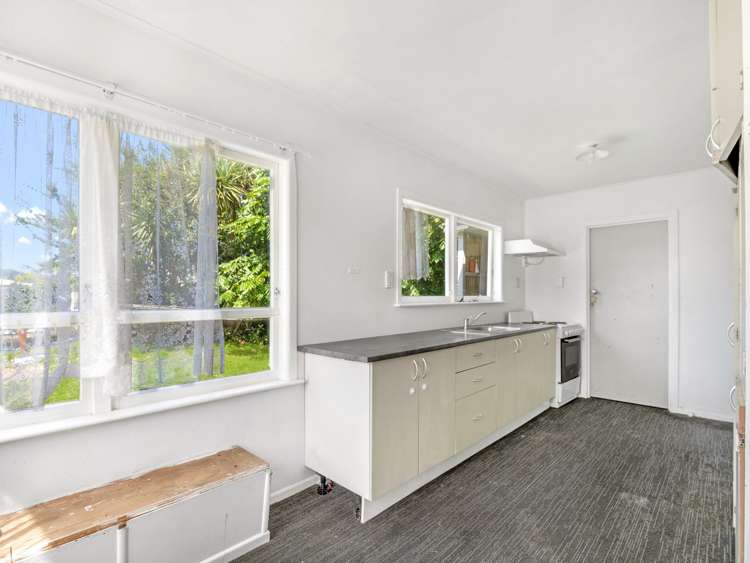 8 Cobham Street Taneatua_4