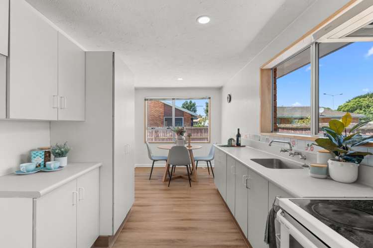 2/27 Brougham Street Addington_6