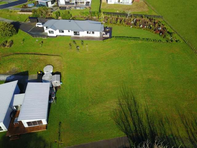 25 Laly Haddon Place Matakana_2