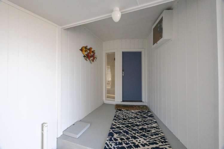 10 Marine Parade South Foxton Beach_6