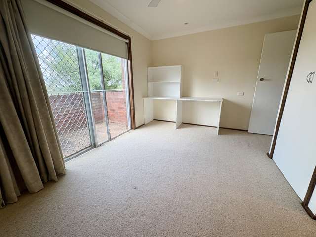 1 Telopea Place Junee_3