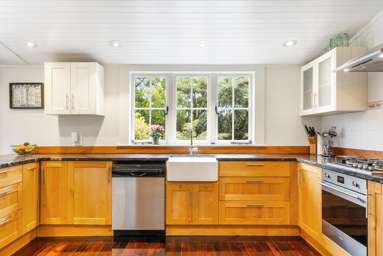 284 Forest Hill Road_3