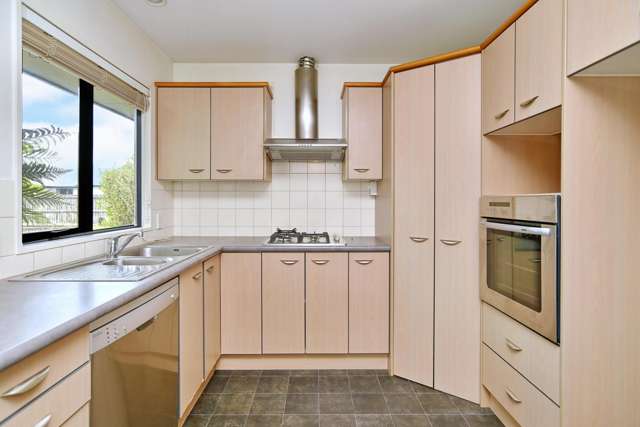 137 Kotuku Crescent Woolston_2