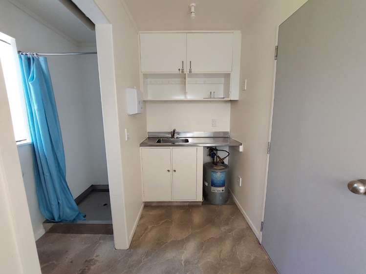 108 Amberley Avenue Highbury_17