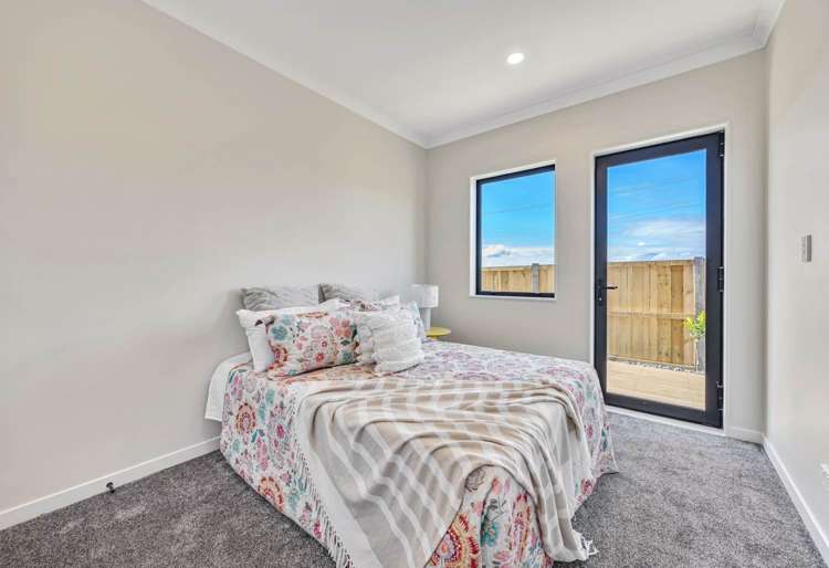 25 Knockanara Drive Flat Bush_15