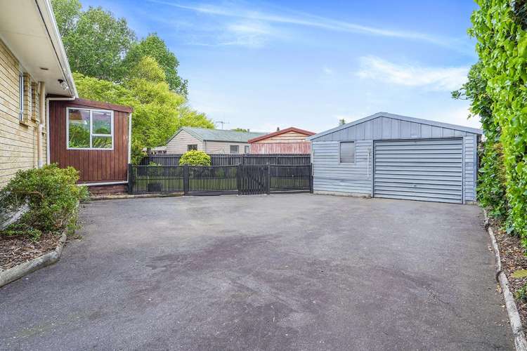 6 Dallas Place Leamington_15