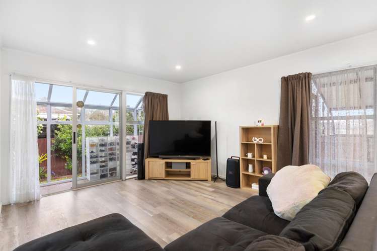 2/17 Poinsettia Place Henderson_3