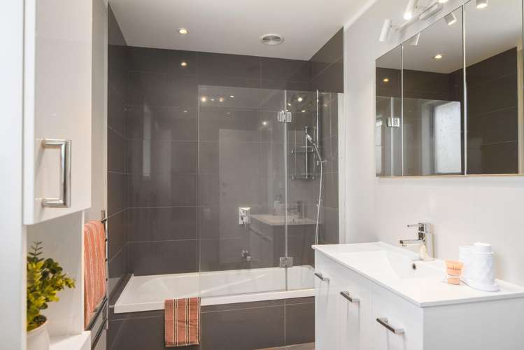 28 Utuhina Road Springfield_13