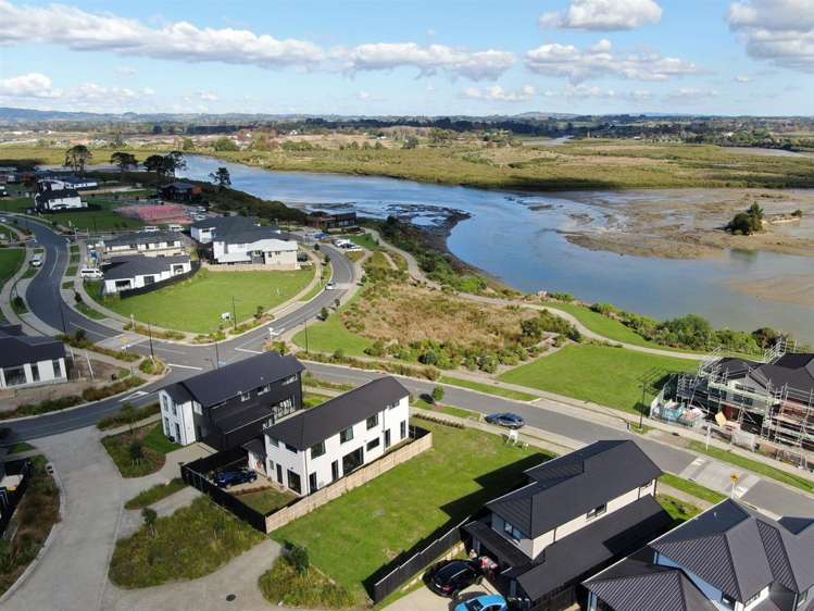 7 Emerald Avenue Rosehill_2