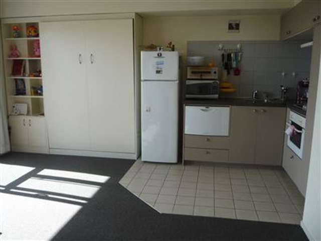 2d/3 Keystone Avenue Mount Roskill_4