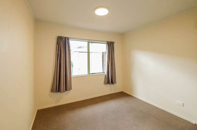 Hawaiian Parade Arkles Bay_4