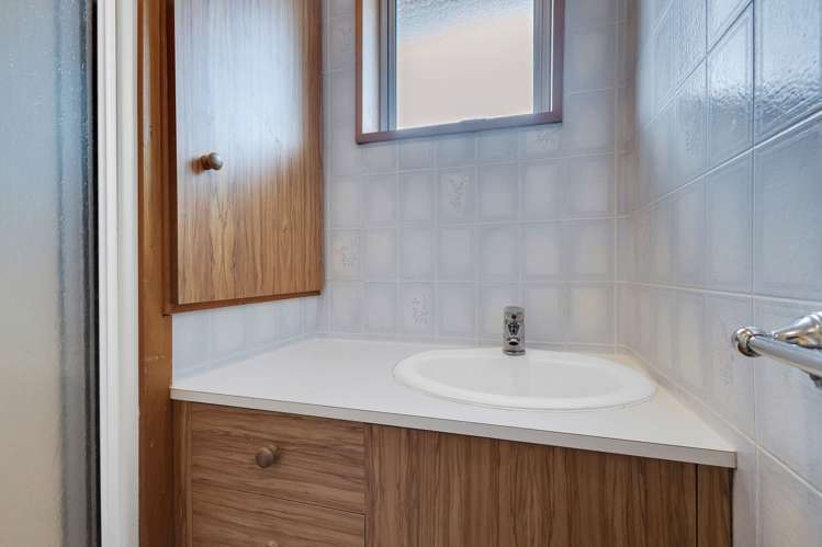 39 Warblington Street Aranui_21