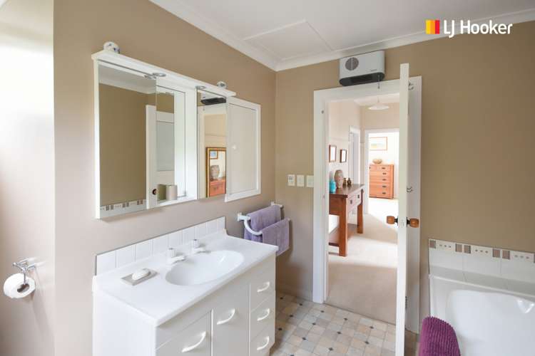 22 Wharfdale Street Macandrew Bay_15