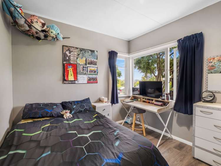 17 Argyle Avenue Levin_14