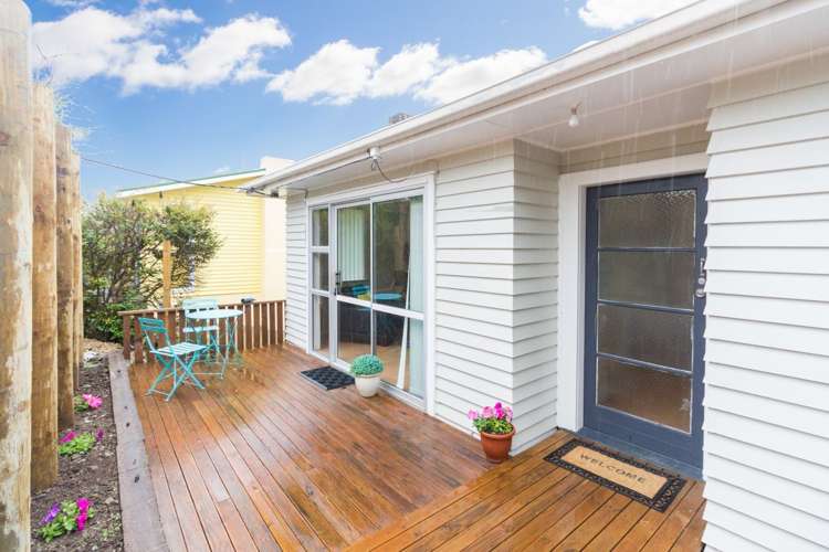 10 Sylvan Crescent Te Atatu South_14