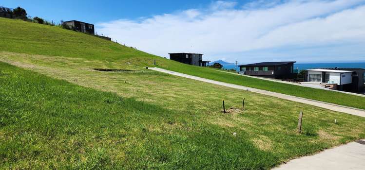 12 Blue Moon Rise Langs Beach_8