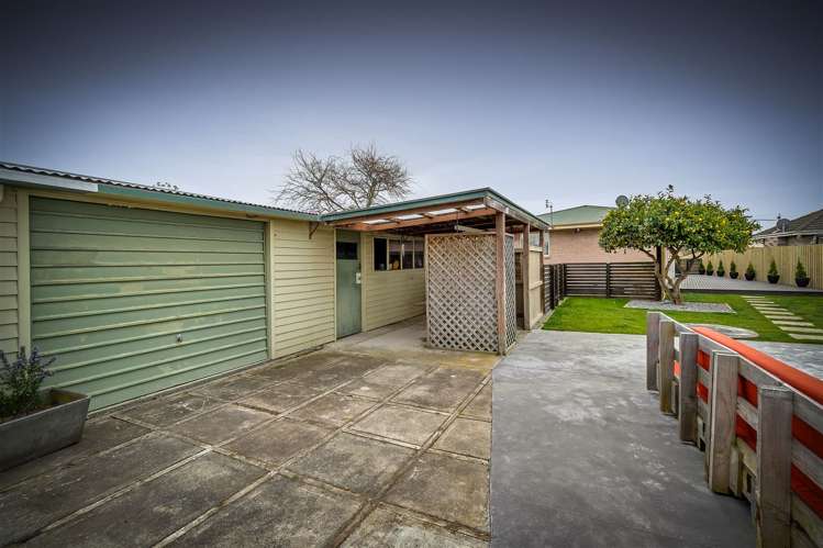 38 Sandown Crescent Aranui_17