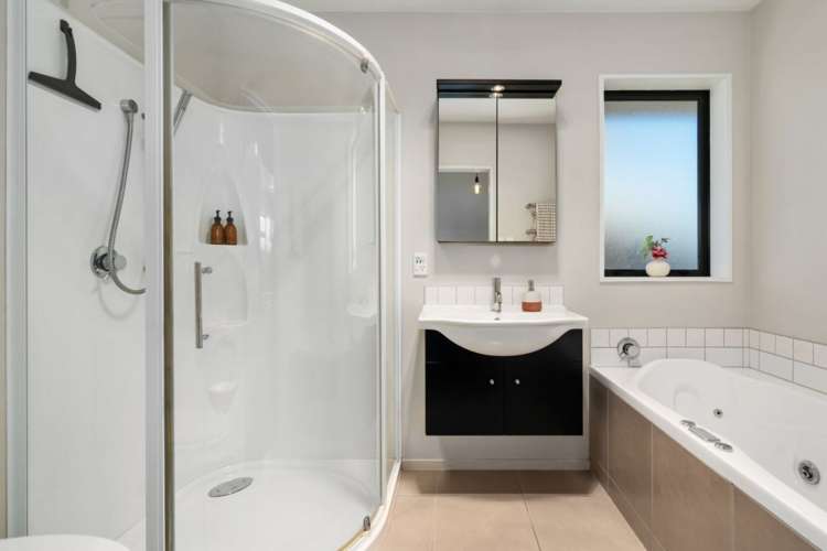 11 Glenmore Avenue Casebrook_16