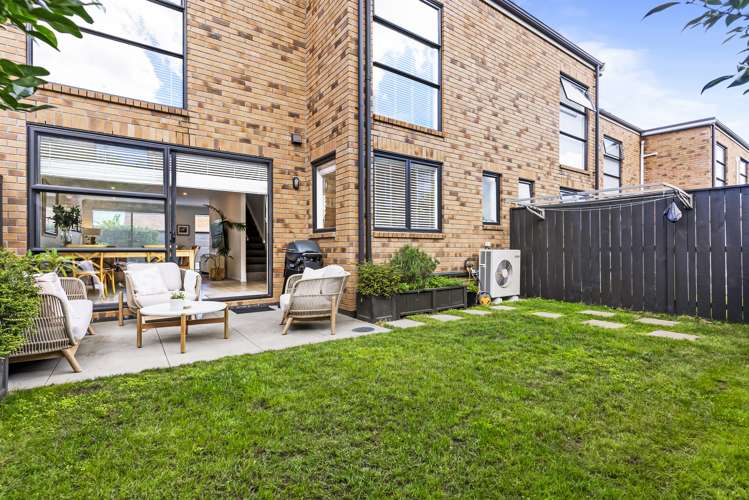 53 Scoria Crescent Stonefields_9