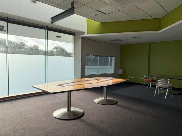 336 Cambridge Terrace Naenae_13