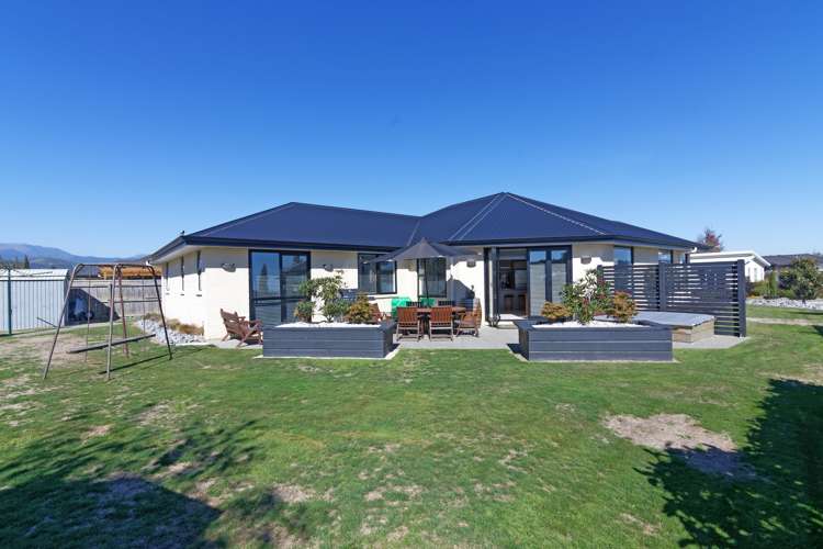 1 Mary Newton Place Brightwater_5