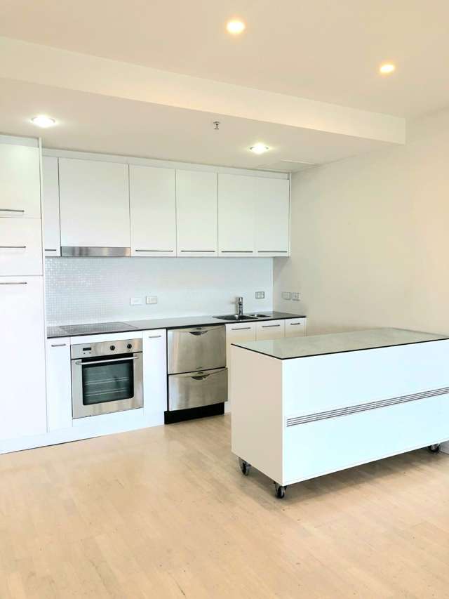 706/18 Beach Road Auckland_2