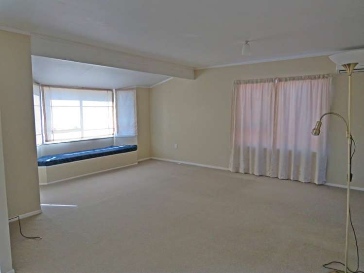 28 Bluewater Place Wattle Downs_12