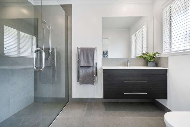 67 Kaurinui Crescent One Tree Point_11