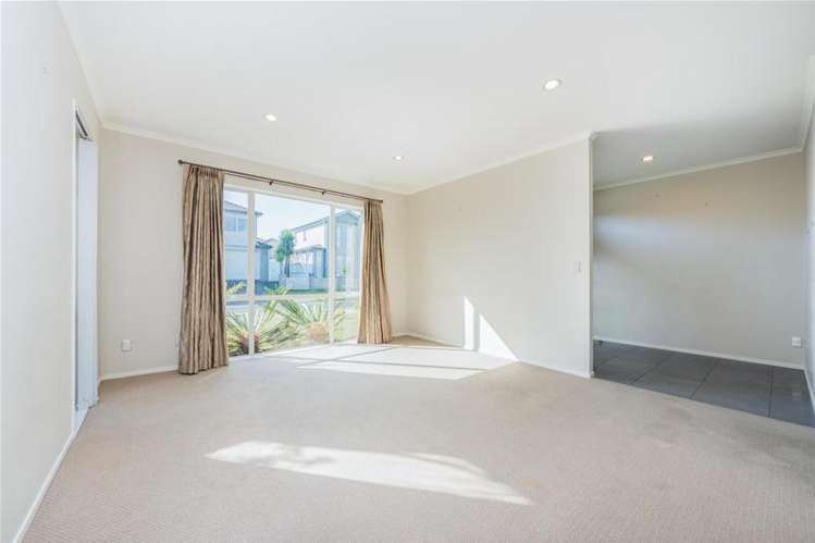 10 Stamford Crescent Flat Bush_2