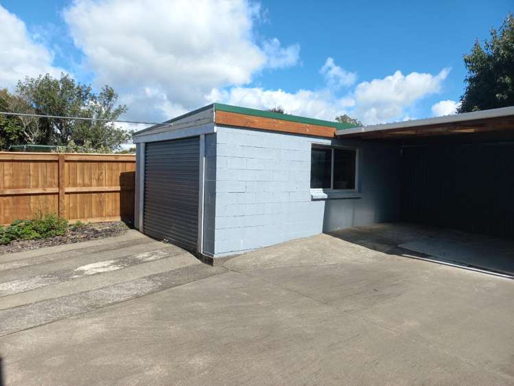 11 Fairbank Avenue Stratford_16