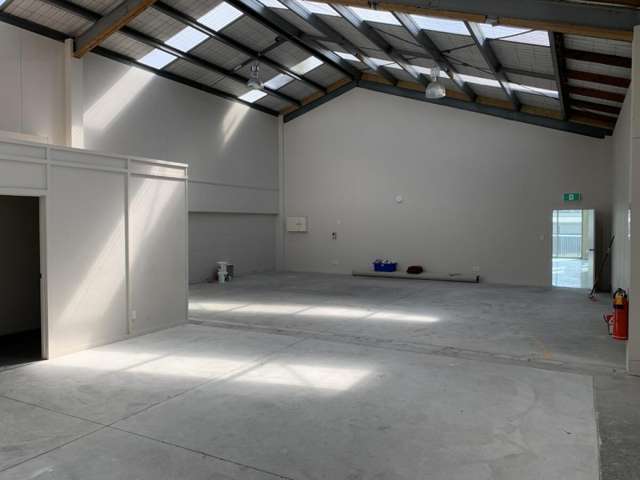 Unit B, 36 Hillside Road Wairau Valley_3