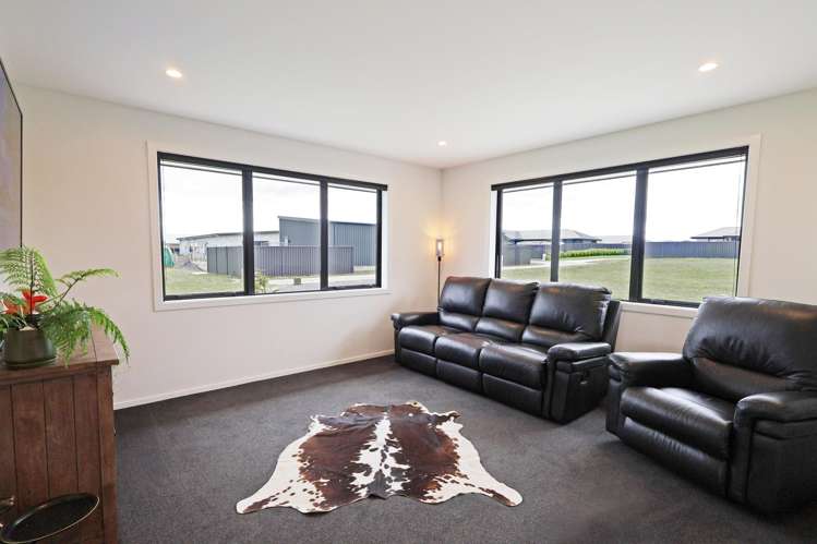 25 Glenda Place Seaward Bush_9