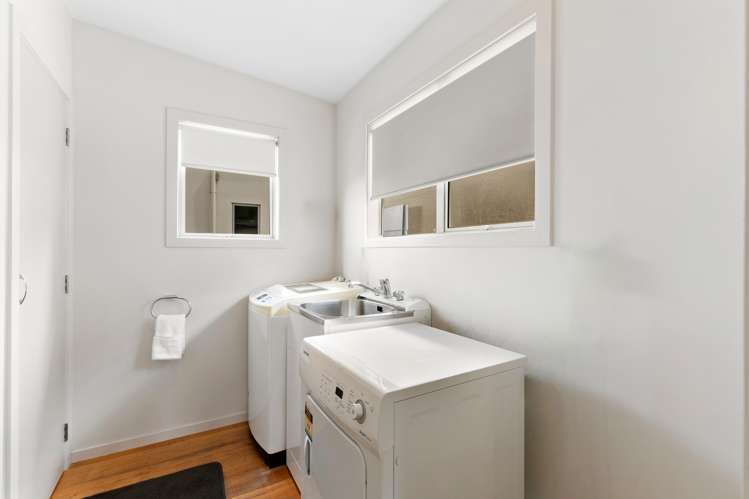 21 Olivers Place Queenstown_26