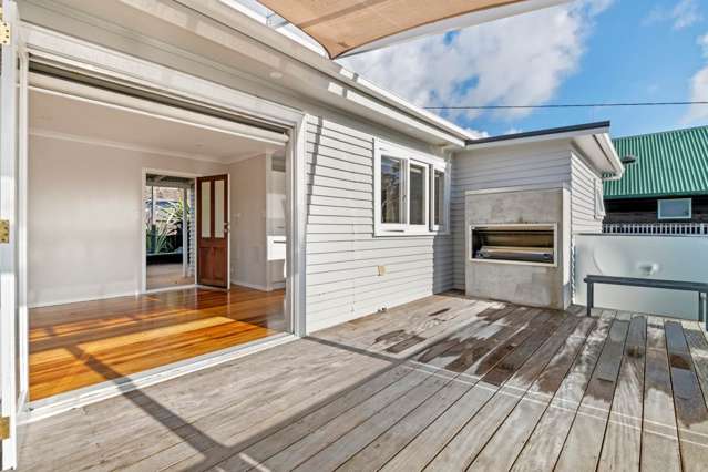 7a Cedar Terrace Stanmore Bay_4