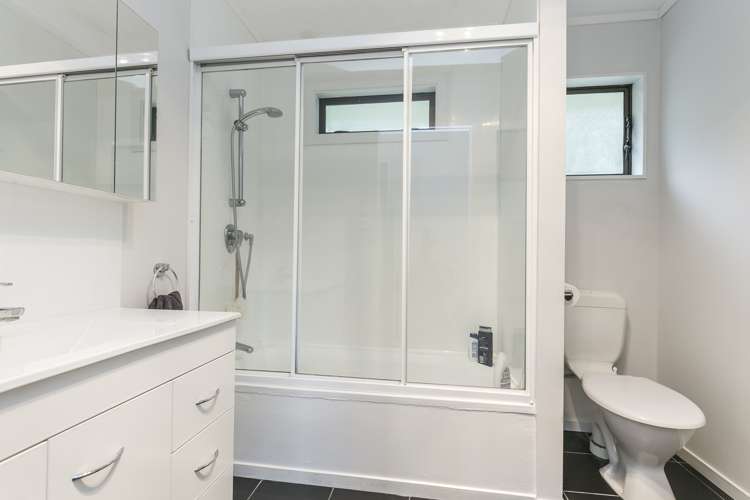 25 Postgate Drive Whitby_9